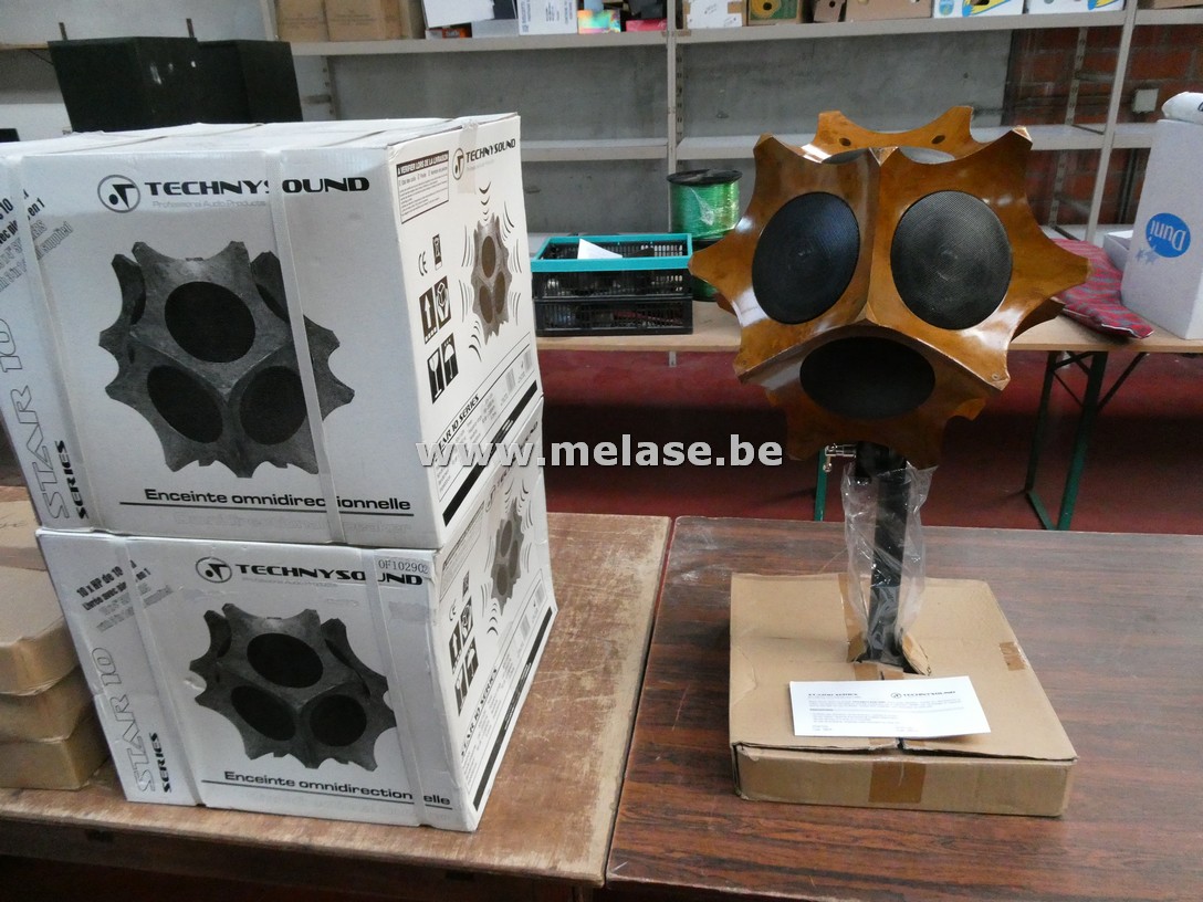 Box op voet "Star 10 - Technysound - bruin"