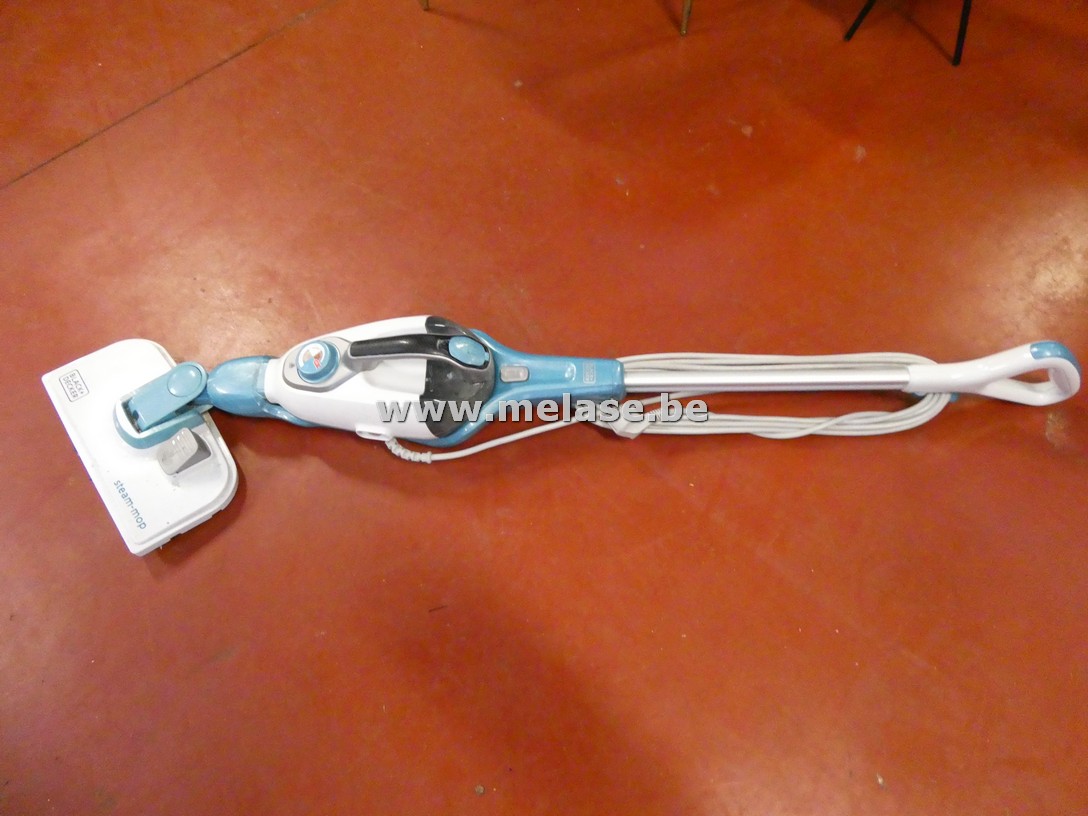 Steam-mop "Black & Decker"
