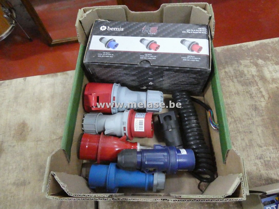 Stekkers "380V en 230V" + aanhanger verlengkabel