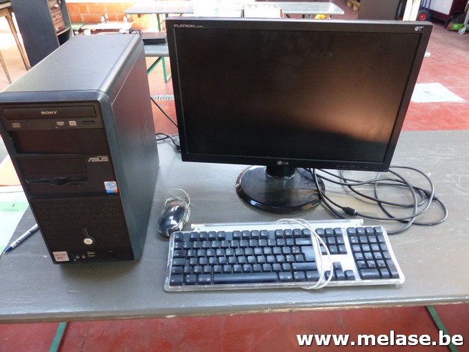 PC "Asus" + toebehoren