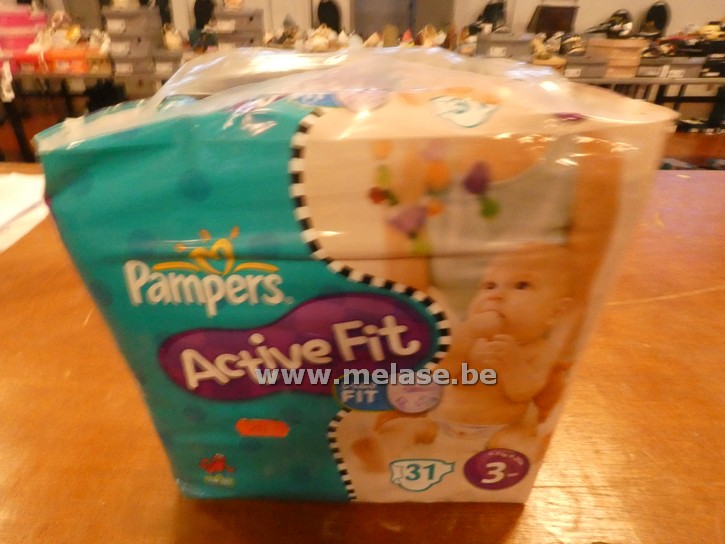 Pampers "Active Fit"