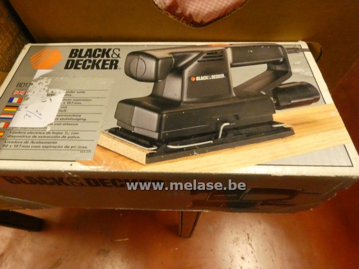 Vlakschuurmachine "Black & Decker"