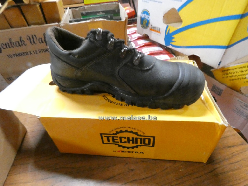 Veiligheidsschoenen "Cofra Techno - zwart"