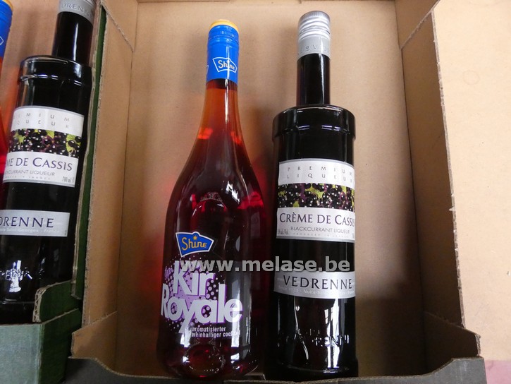 Fles "Vedrenne crème de cassis" + 1 fles "Kir Royale"