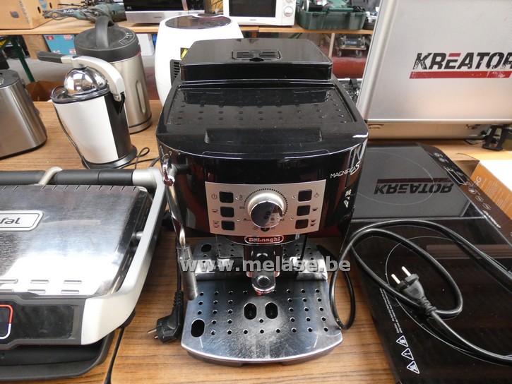 Koffiemachine "DeLonghi"