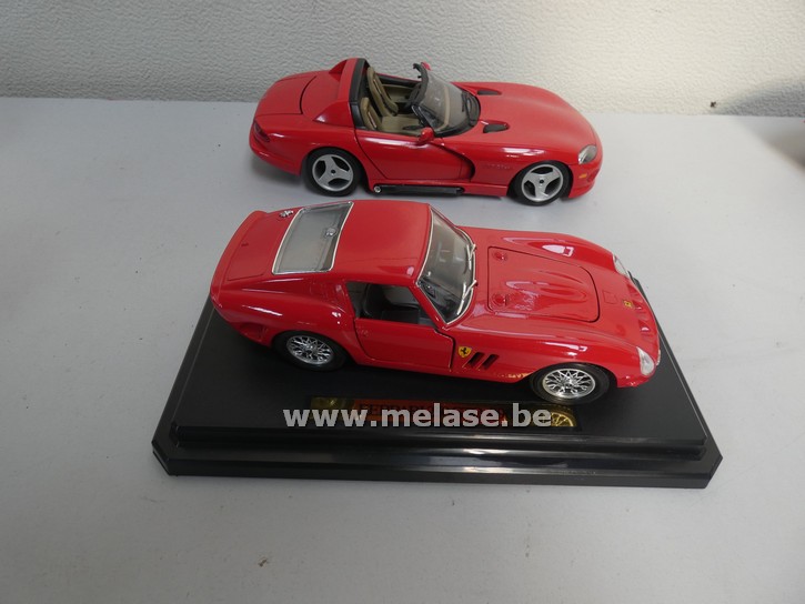 Miniatuurauto's "Ferrari - Viper"