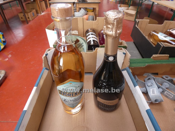 Fles "Fiorente likeur + Prosecco Serena"