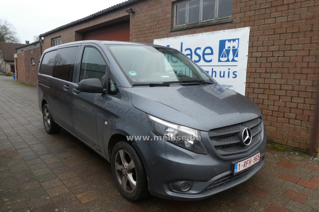 Mercedes Vito 2.2 CDi - 1ste inschrijving: 08/12/2016 - chassis: WDF44770313224072 - afgelezen tellerstand: 357.806 km -  1 sleutel en boorddocumenten aanwezig (slechts 1 deel inschrijving)    