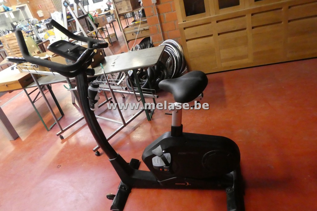 Hometrainer "Flow Fitness"