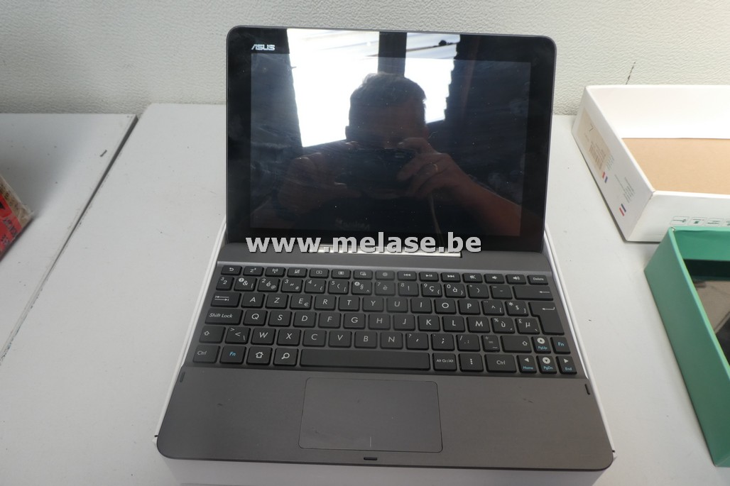 Mini laptop "Asus"