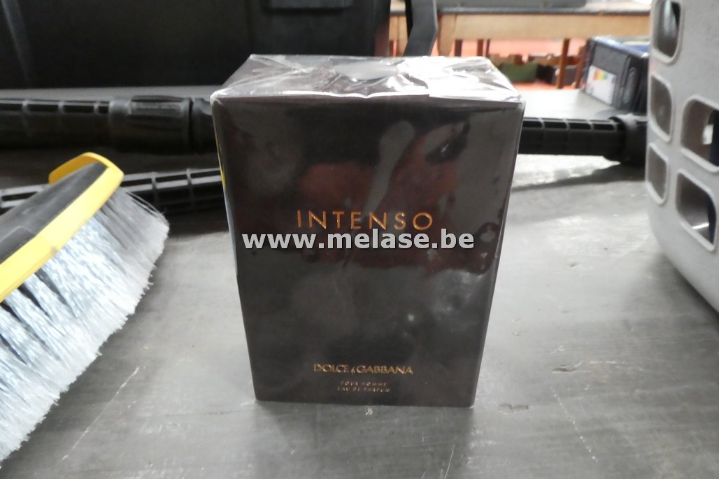 Parfum "Dolce & Gabbana - Intenso"