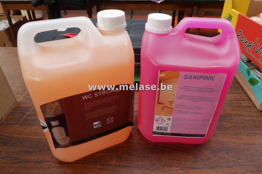 Onderhoudsprodukten "Sanipink  - WC Strong"