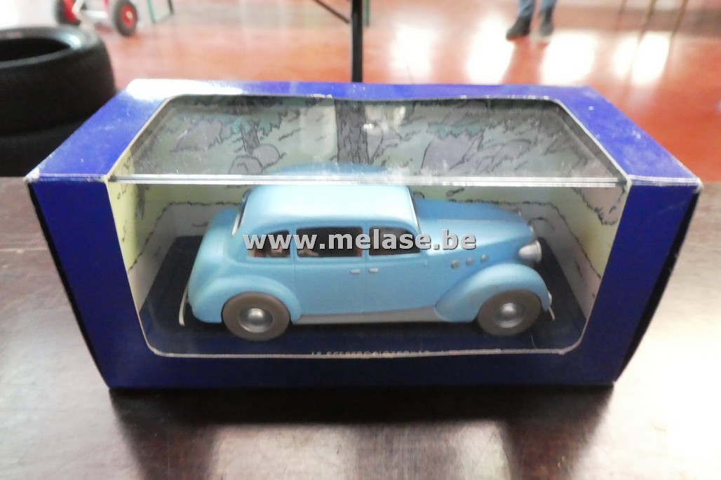 Miniatuur auto uit Kuifjestrip "De wagen van Bianca Castafiore uit De Scepter van Ottokar"