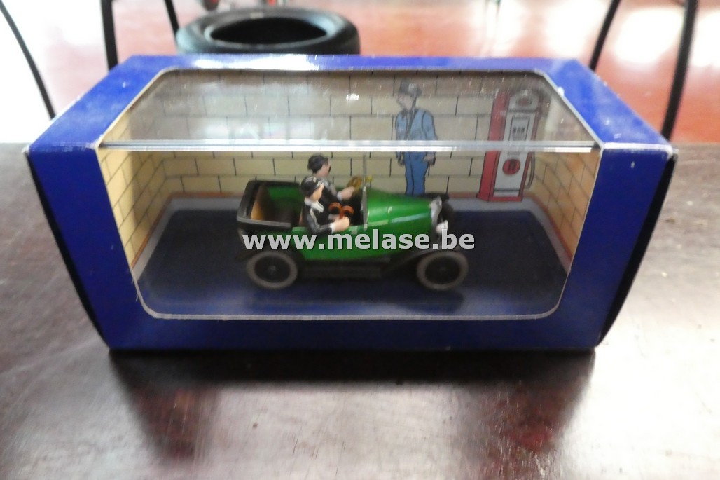 Miniatuur auto uit Kuifjestrip "De Citroën Torpedo van de Jansens uit Kuifje en het zwarte goud"