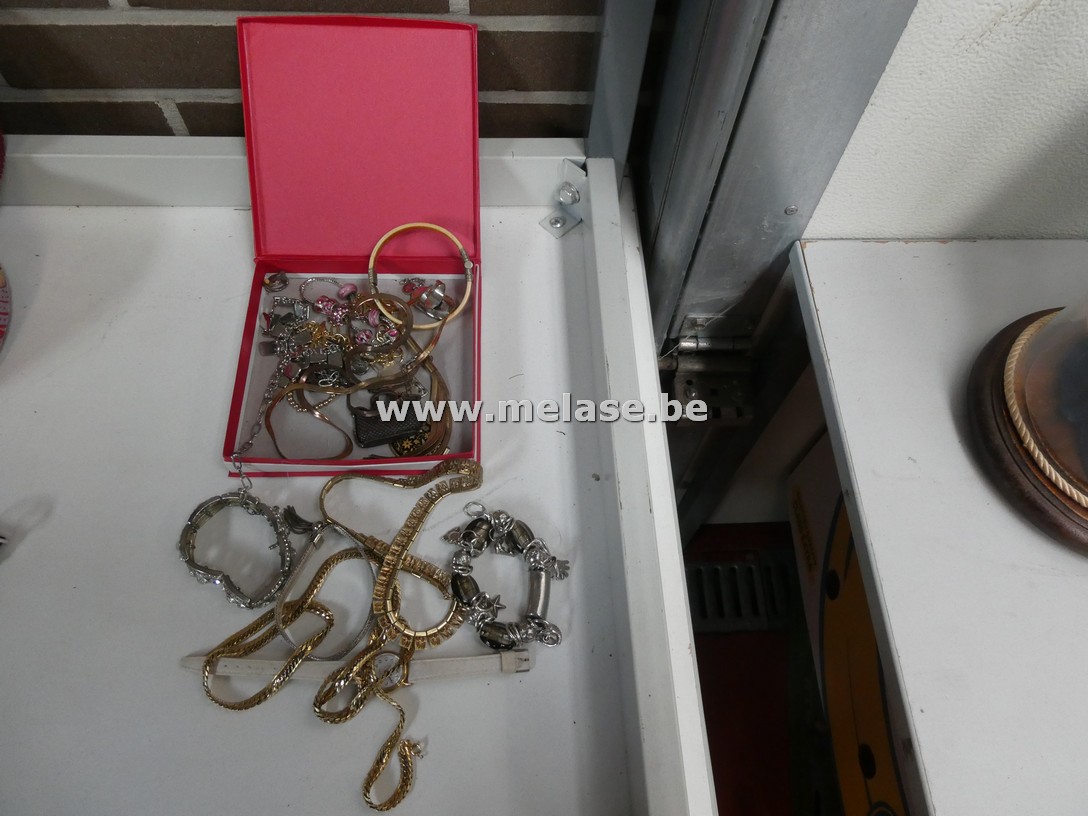 Juwelenkoffertje "rood" + inhoud