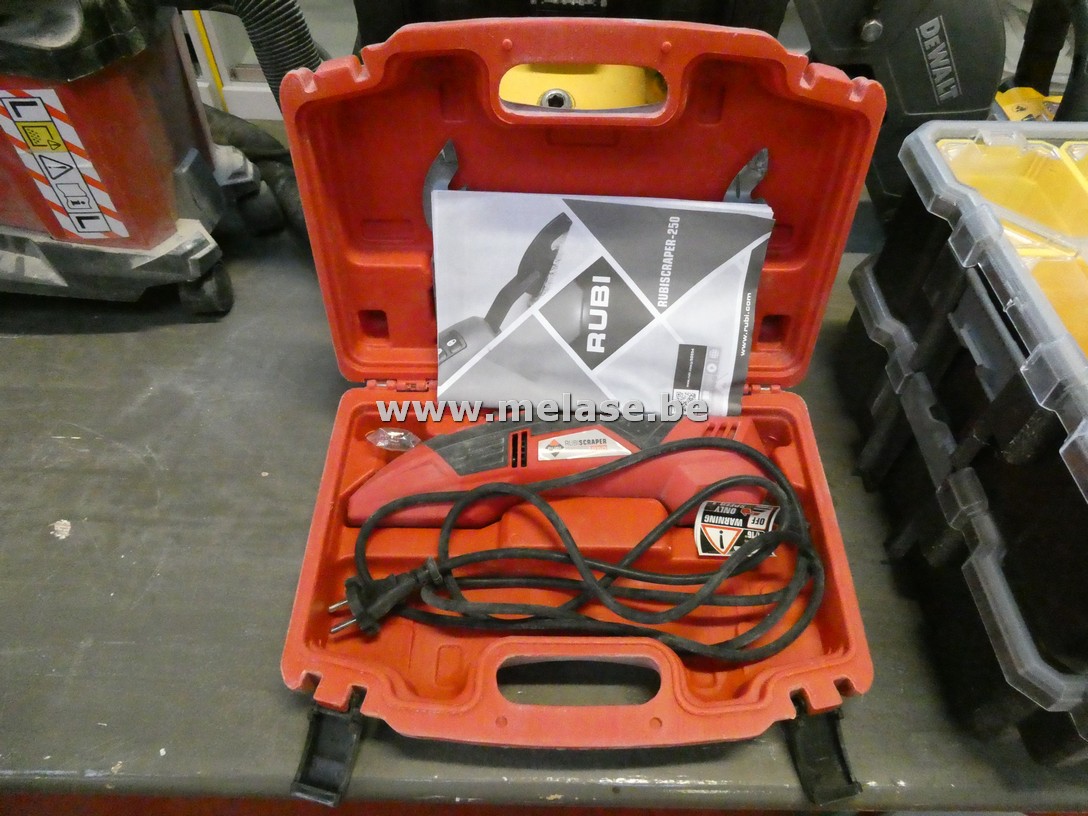 Elektrische voegenkrabber "Rubi"