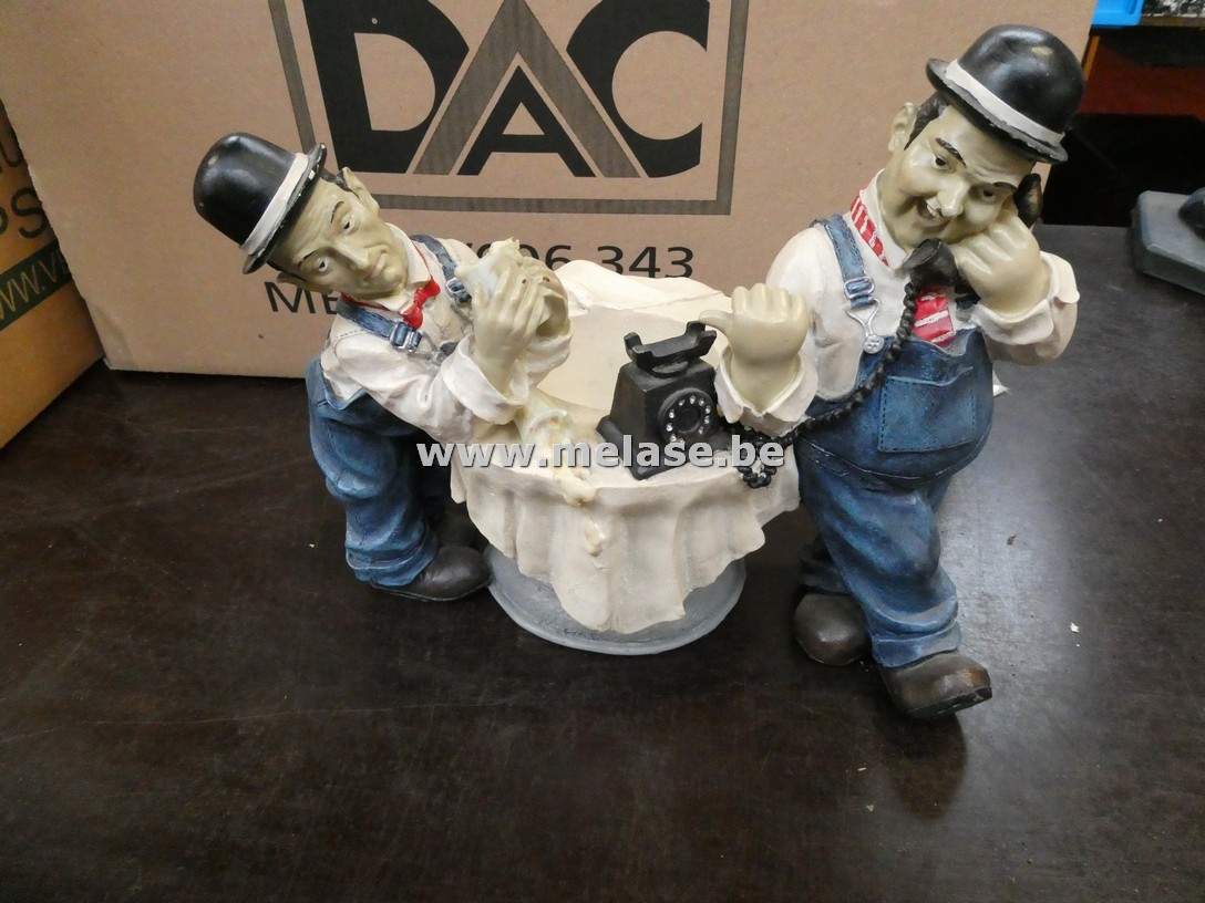 Beeld "Laurel and Hardy met telefoon"