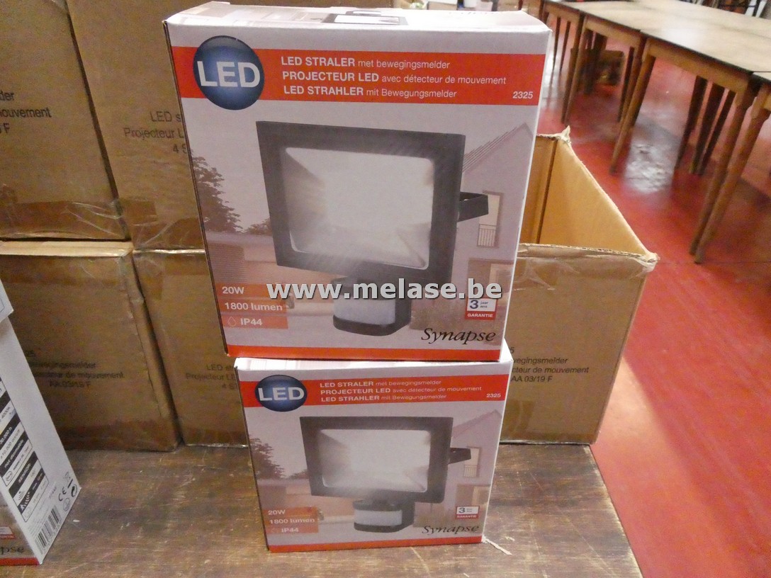 LEDstralers met bewegingsmelder "zwart"