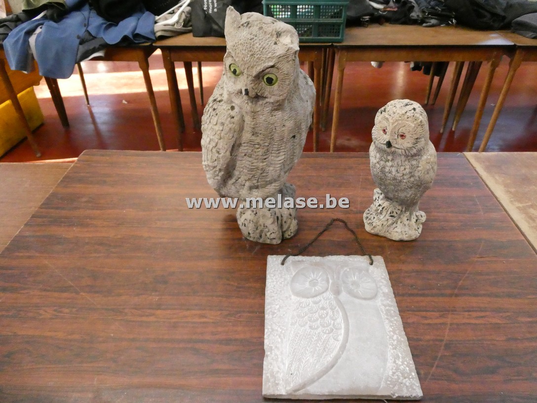 Betonnen tuinbeelden "uilen"