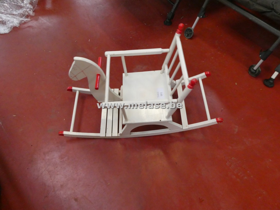 Houten schommelpaard