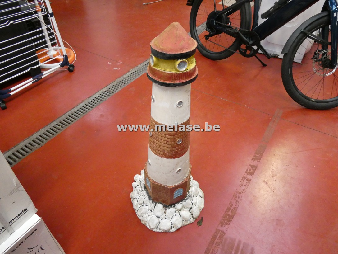 Tuinbeeld "vuurtoren"