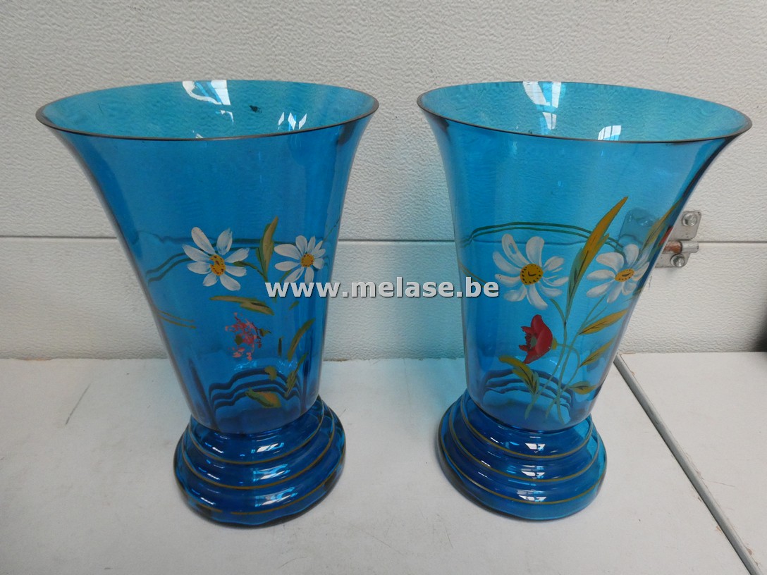 Vintage blauwe vazen
