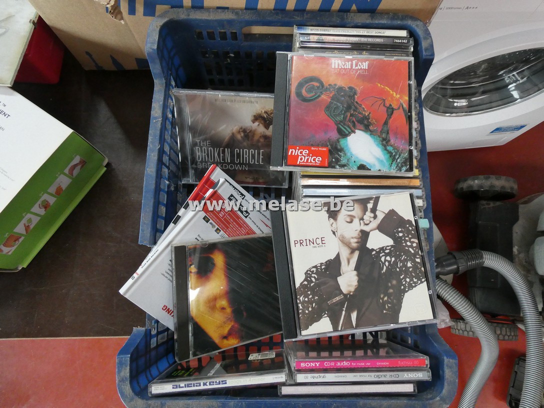 CD's + DVD's