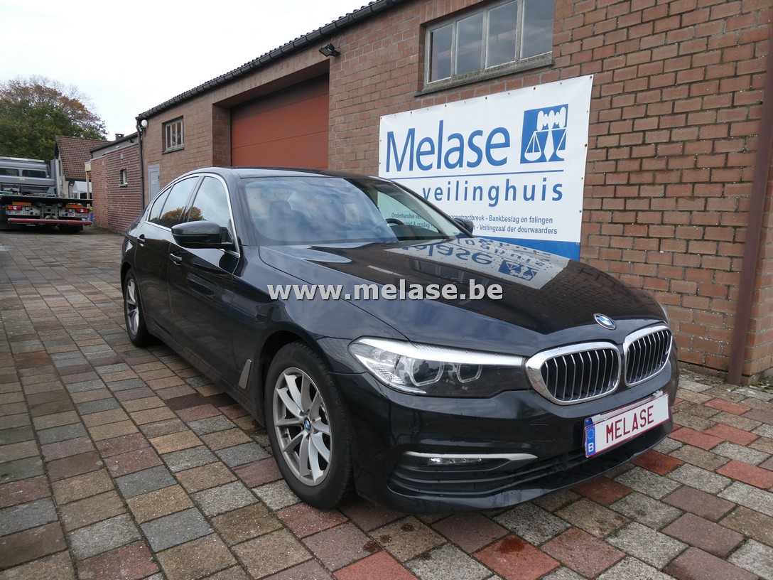 BMW520i
