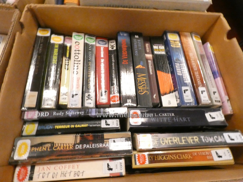 Doos boeken "Thrillers"