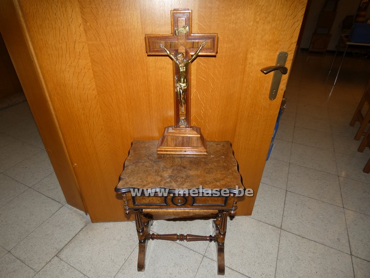Houten tafeltje
