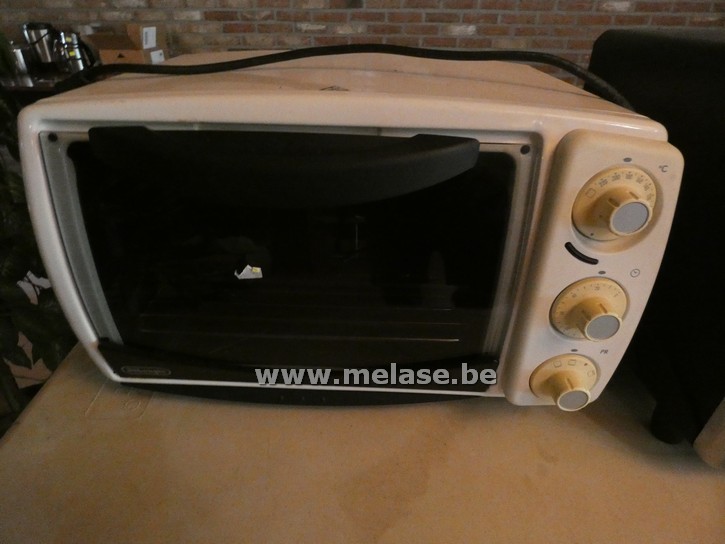 Oventje "DeLonghi"