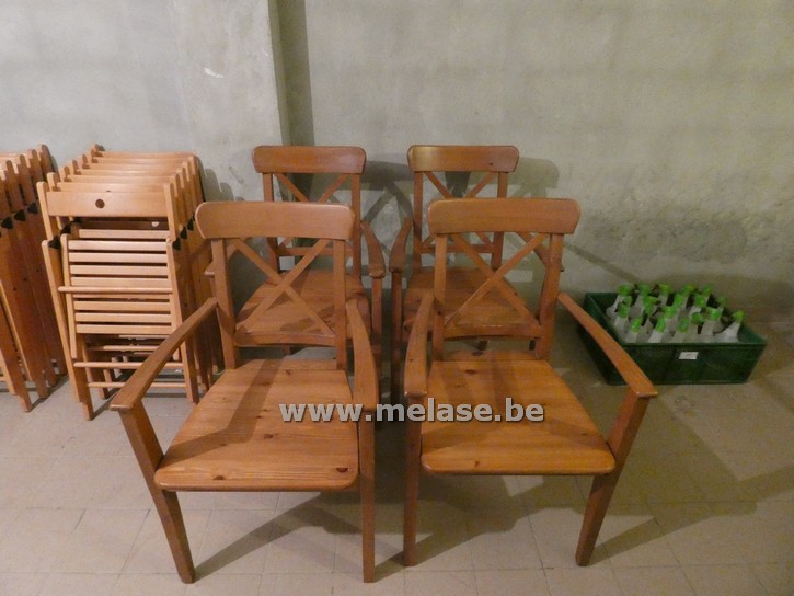 Houten stoelen met armleuning