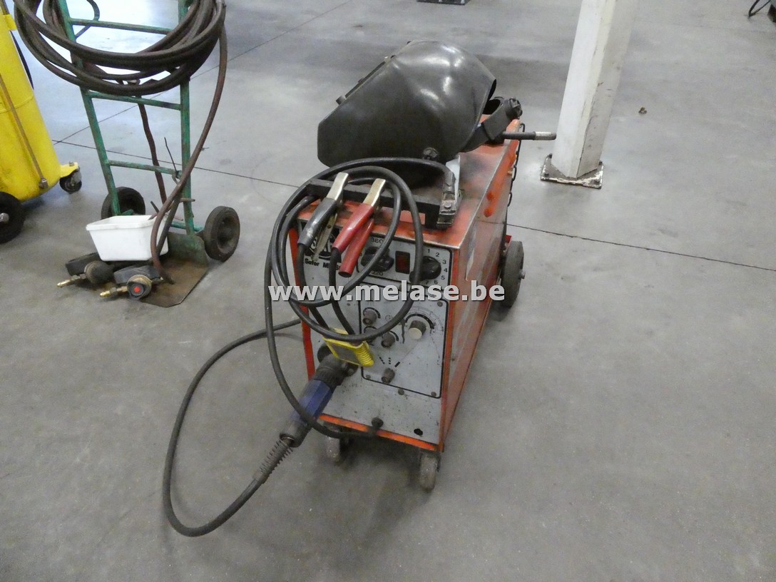 Halfautomaat "Safor"