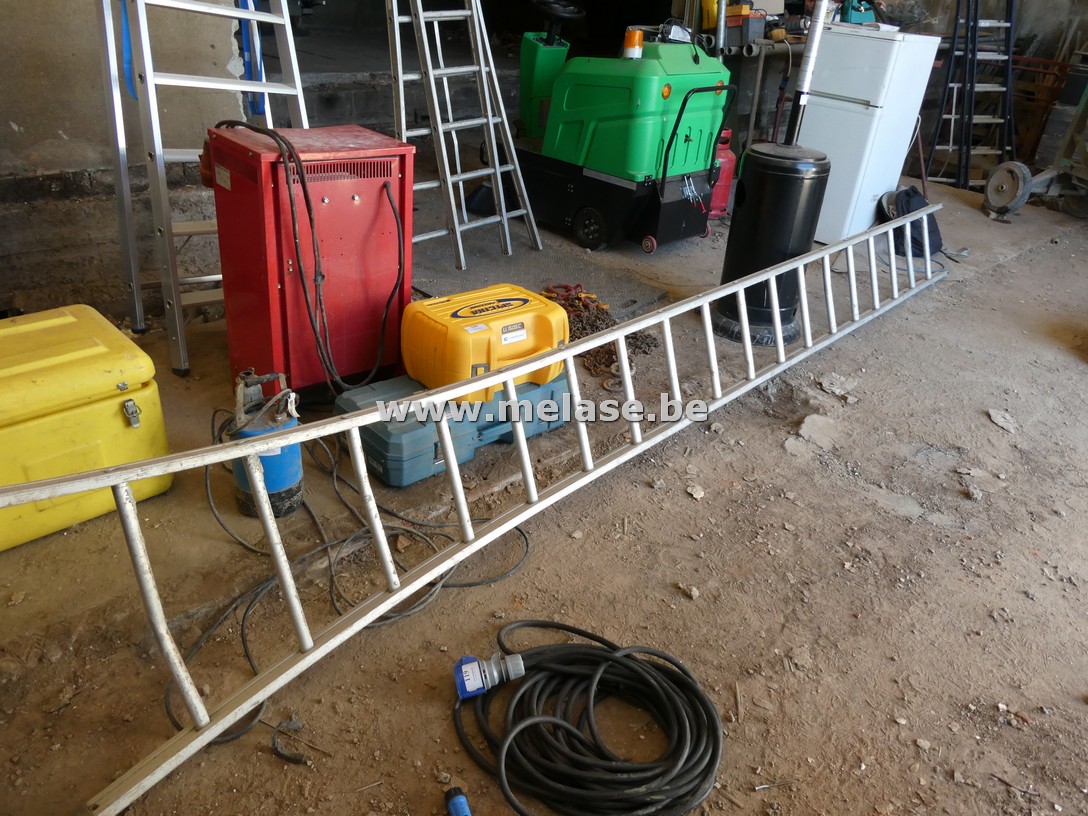Alu ladder "18 treden"