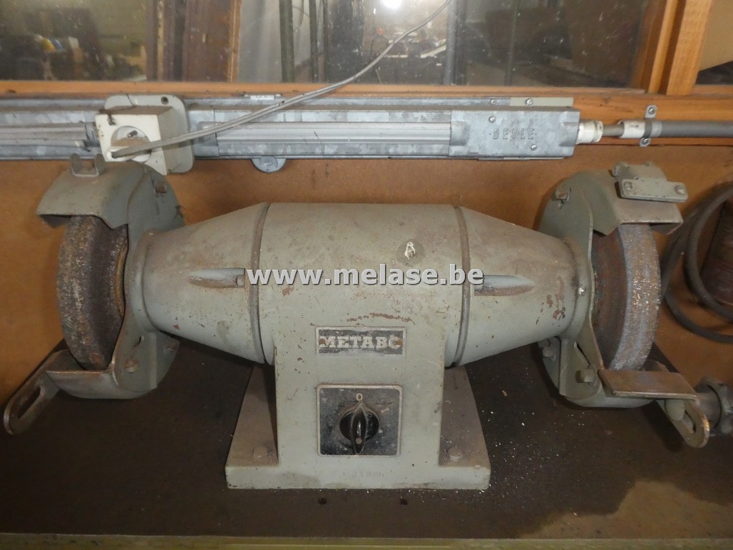 Dubbele tafelslijpmolen "Metabo"