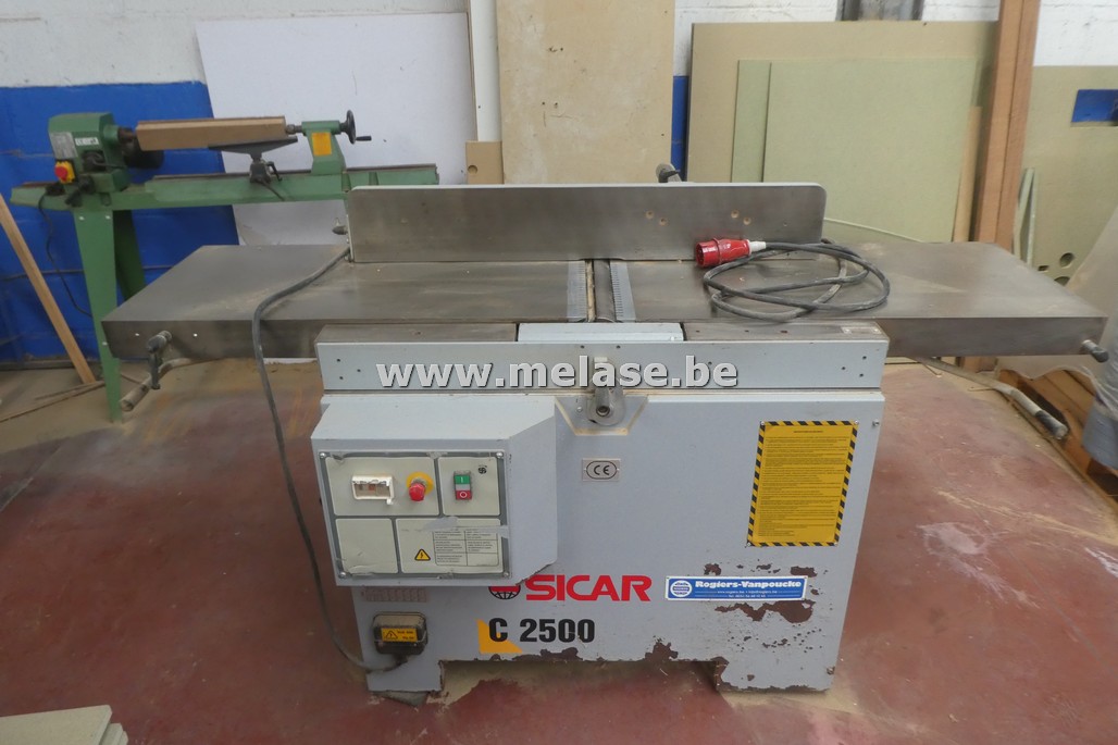 Vlak- en vandiktebank "Sicar C2500"